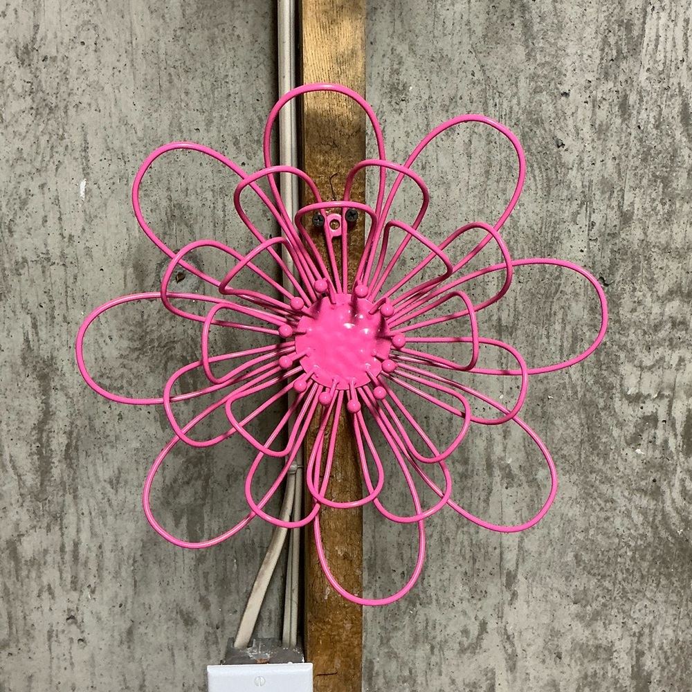 Glossy Metal Flower Wall Sculptures Pink Modern Wall Mounted Decor